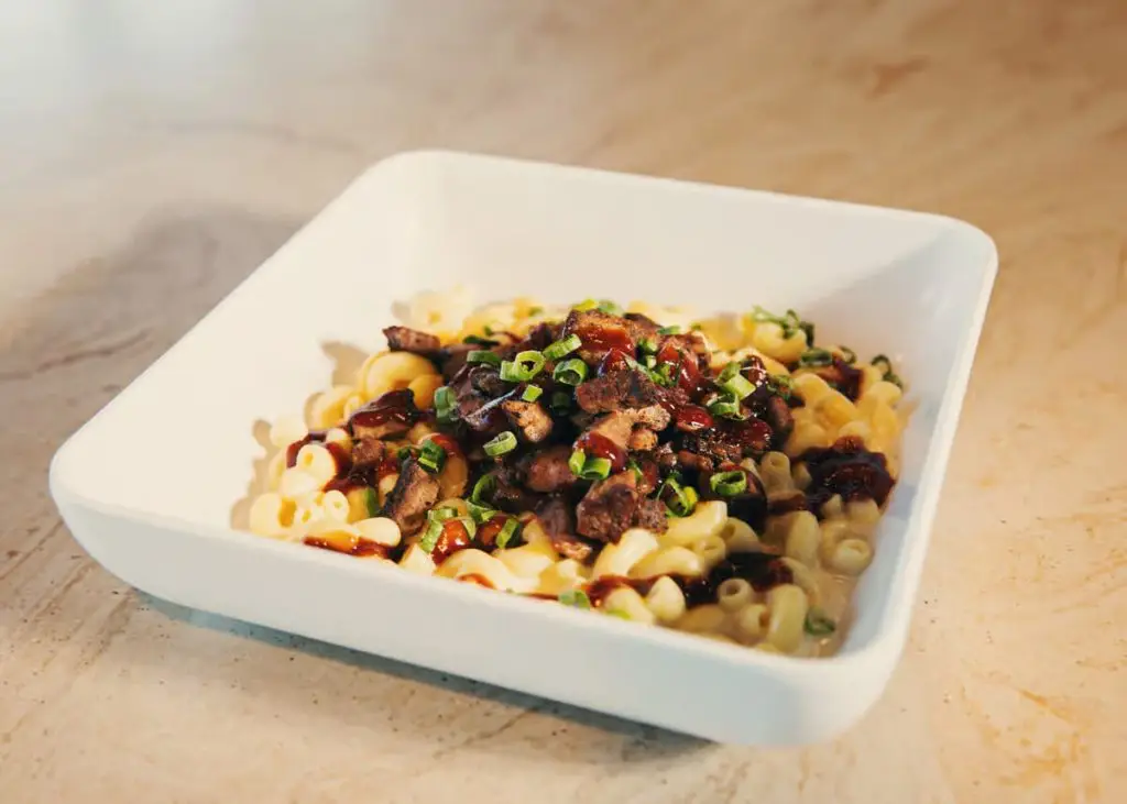 Brisket Mac & Cheese, what to eat in Tinman Social