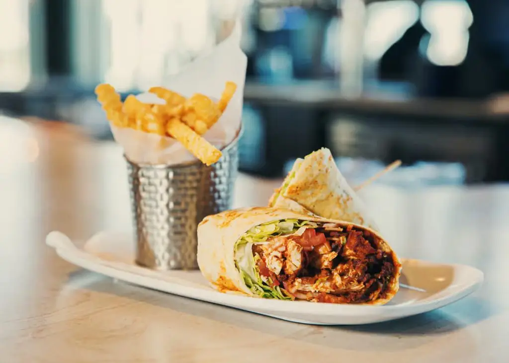 Buffalo Chicken Wrap, what to eat in Tinman Social