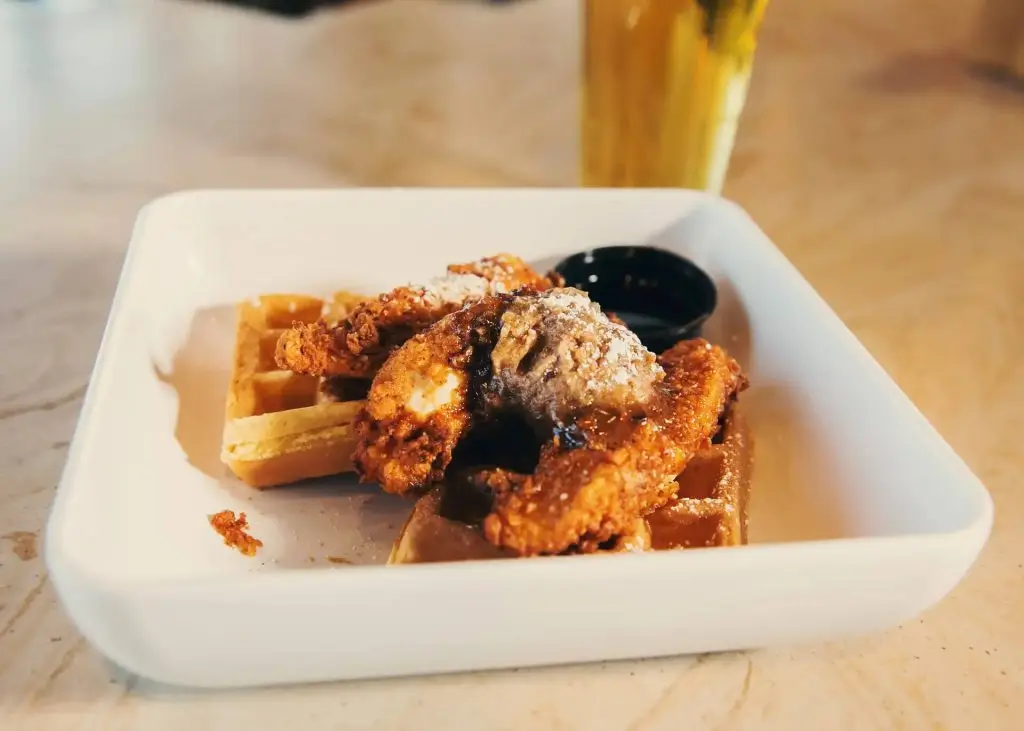 Chicken & Waffles, what to eat in Tinman Social