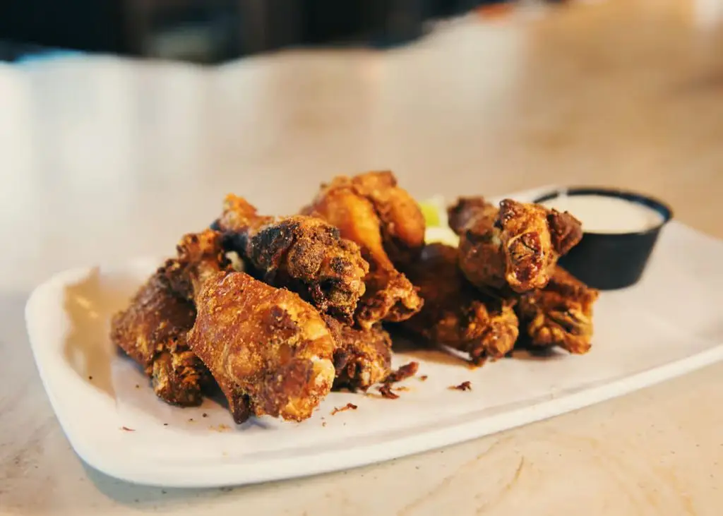 House Smoked Wings, what to eat in Tinman Social