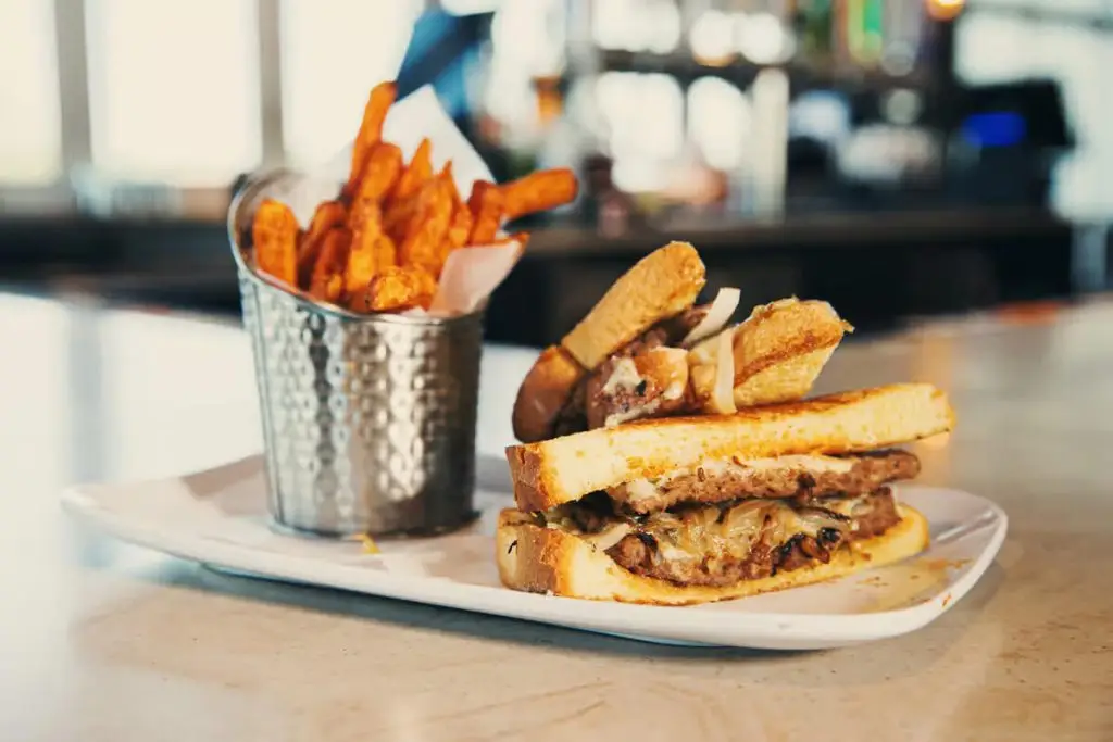 Patty Melt, what to eat in Tinman Social