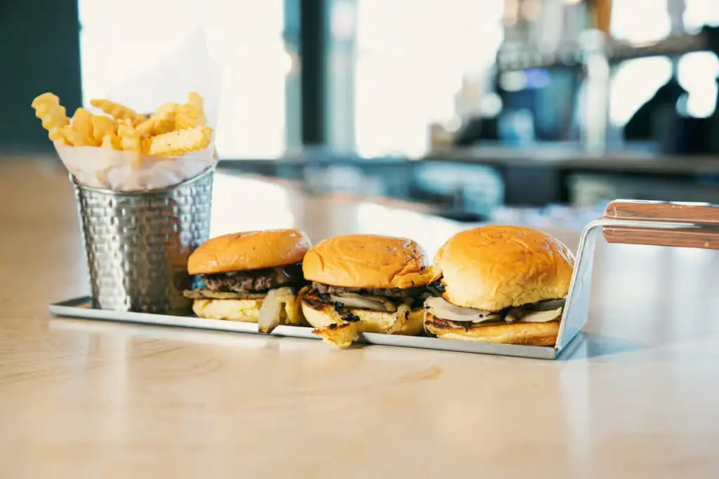 Sliders, what to eat in Tinman Social